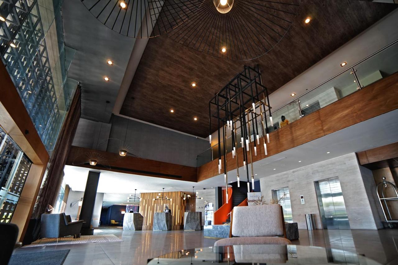 Antaris Cintermex Hotel Monterrey Exterior photo