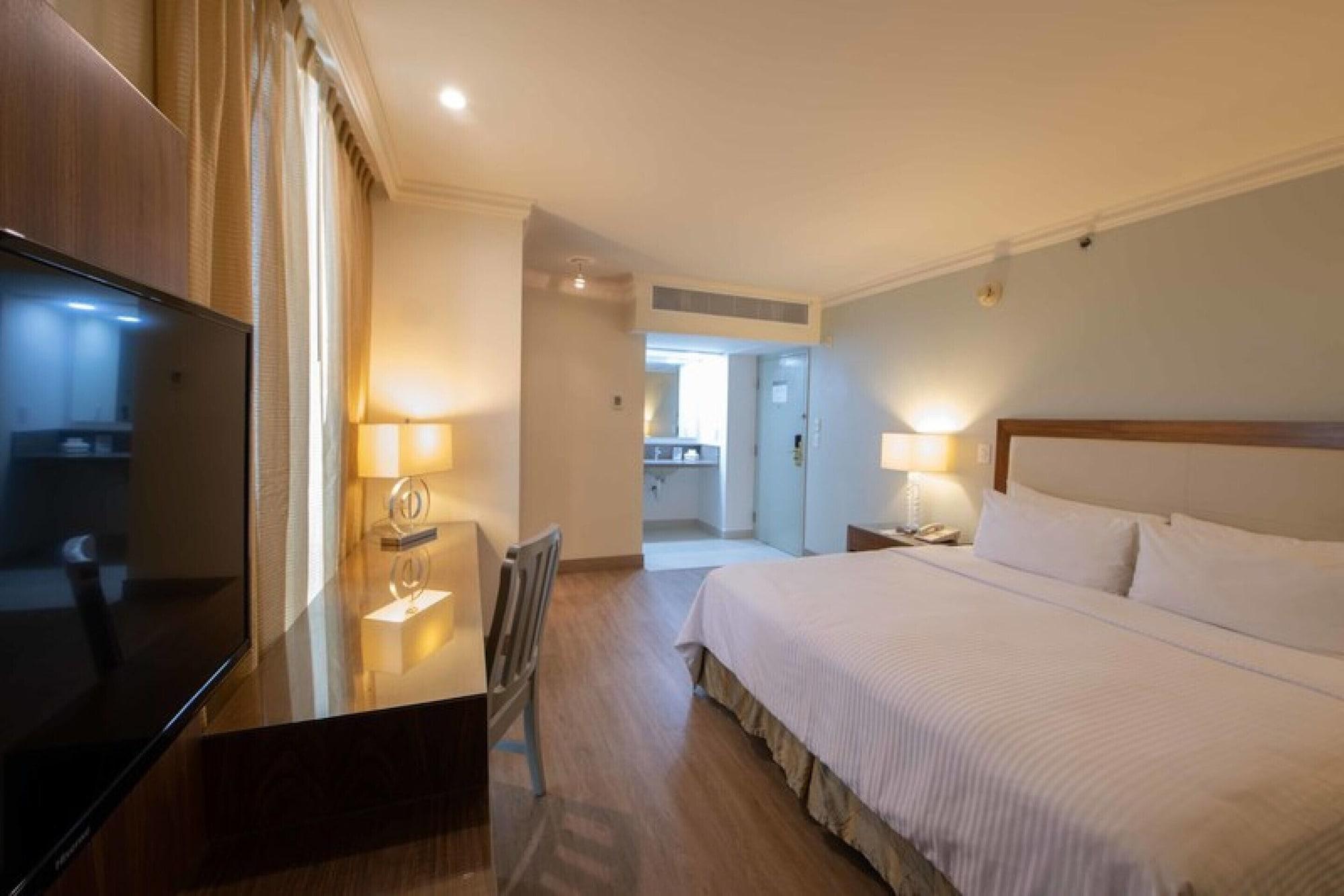 Antaris Cintermex Hotel Monterrey Exterior photo