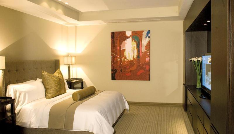Antaris Cintermex Hotel Monterrey Room photo